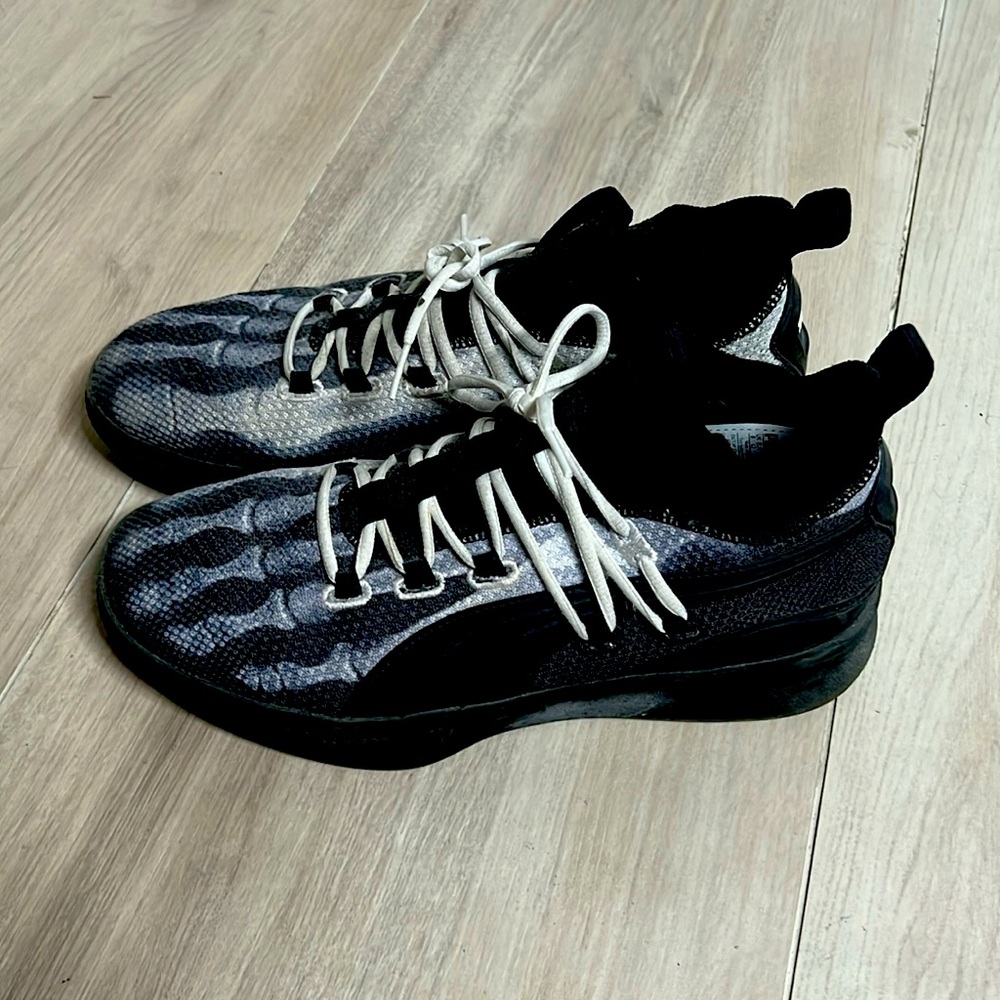 CLYDE COURT 'X-RAY' PUMA Size 9 Shoes